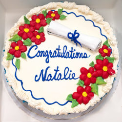 Graduation Cake Daisies
