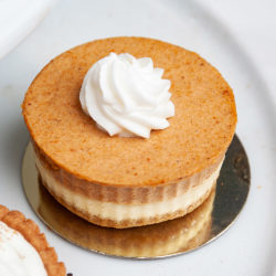 Individual pumpkin cheesecake