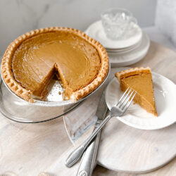 Pumpkin pie and slice