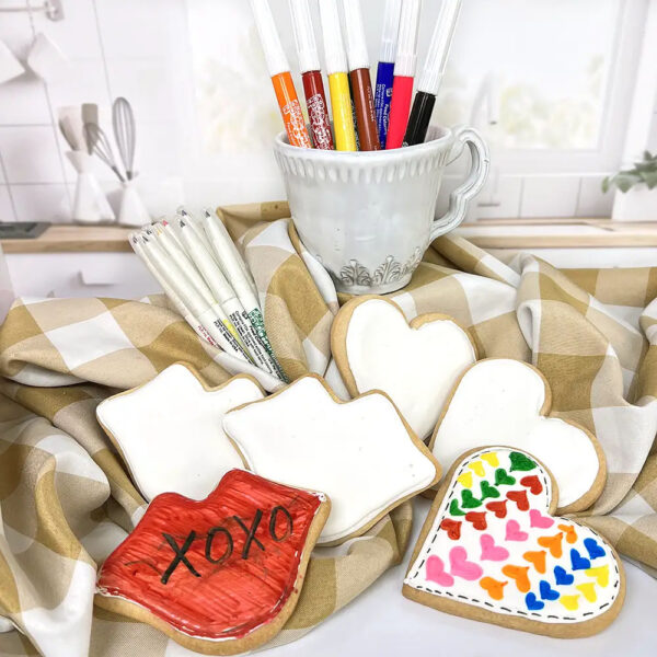 Valentine color me cookie kit