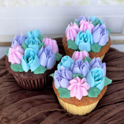 Mother's Day deluxe cupcakes